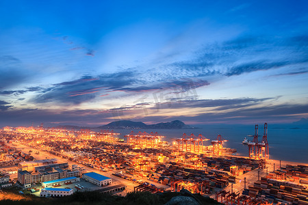 上海码头摄影照片_现代港口的日落黄昏