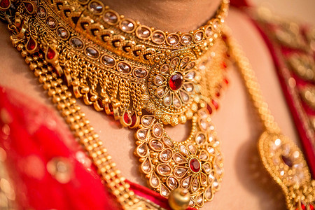 印度婚礼摄影照片_印度婚礼上的新娘首饰