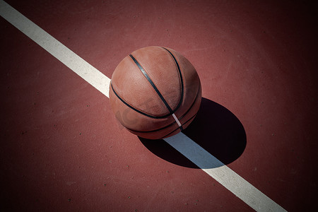 室外篮球场特写篮球球