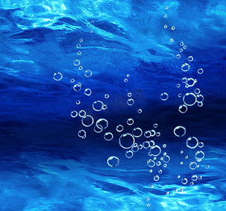 泡沫深蓝色水下