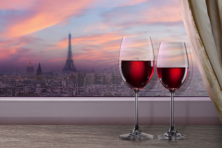 从窗口与两个 gl 观日落的巴黎埃菲尔塔