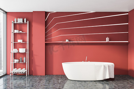 如懿传红墙摄影照片_红色浴室内部有浴缸和架子