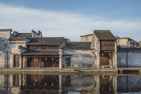 清池古镇摄影照片_中国南山古城河畔的中国建筑