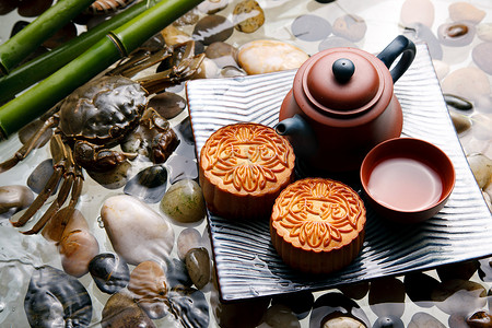 静物月饼螃蟹茶具