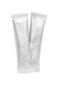 孤立在白色背景上的空白包装铝铝箔咖啡棒袋