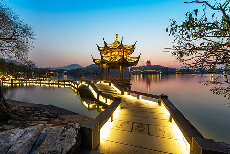 杭州古代摄影照片_美丽的杭州，在日落和古代馆