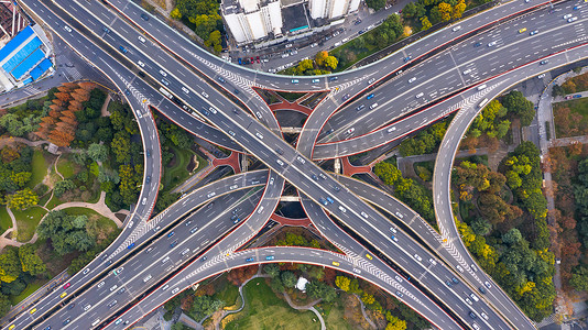 法商融合摄影照片_上海高架公路的空中景观与公路、桥梁、立交桥、上海高架桥、交通和基础设施建设的融合.