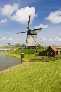 附近阿尔克马尔，荷兰风车