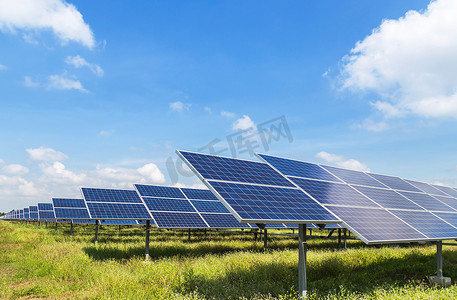 太阳能摄影照片_太阳能电池板光伏太阳能电站