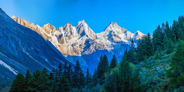 中国云南东部卡波山景区