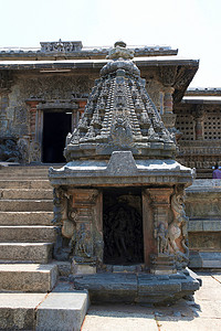 神社矢量摄影照片_Chennakeshava 寺, Belur, 卡纳塔 Bhumija 风格上层建筑的小型神社, 印度