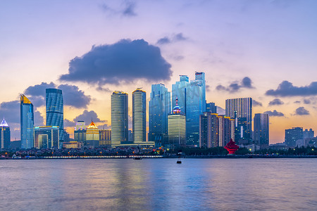 城市建筑景观夜景摄影照片_清代现代城市建筑景观的夜景