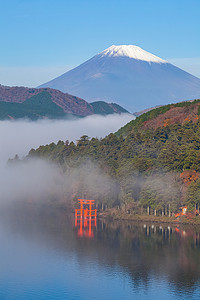 秋天的山地富士 