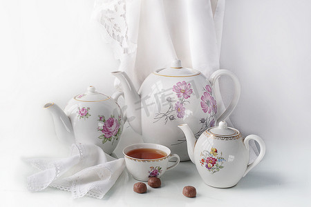 清茶一杯，茶，糖，白色背景上孤立
