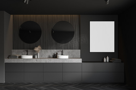 现代宽敞的浴室的内部，有灰色和深色的木制墙壁，木制地板，双层水槽，两个圆形的镜子站在灰色的台面和垂直的模型海报框架。3d渲染
