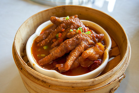 A classic and delicious Cantonese morning tea, steamed chicken feet