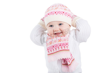一名女婴在一顶毛线帽的肖像