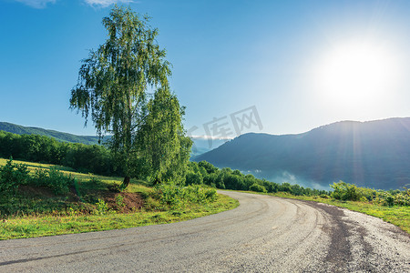 公路虽然农村在山区