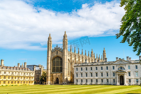 我的英雄学院摄影照片_英国剑桥国王学院教堂美丽的建筑