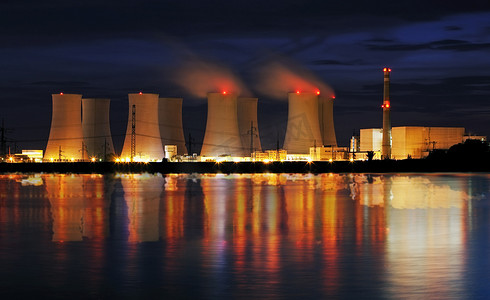 核发电厂由夜用反射