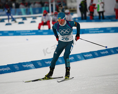 平昌, 韩国-2018年2月10日: 奥林匹克冠军 Valj Semerenko 乌克兰竞争冬季两项女子7.5km 短跑在阿柏斯冬季两项中心2018冬奥会