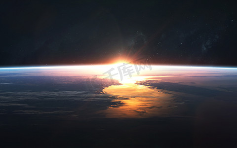 人文烟火气图片摄影照片_看从地球轨道上升起的日出。 其中的要素