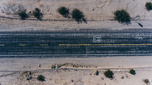美国的地标路边在狂放的环境, 看法沥青老高速公路以命名路线66为运输横跨美国在亚利桑那沙漠