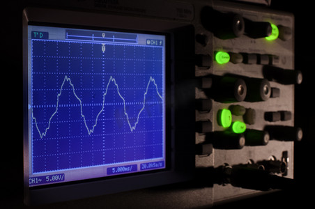 电子测量设备摄影照片_信号分析用电子测量设备