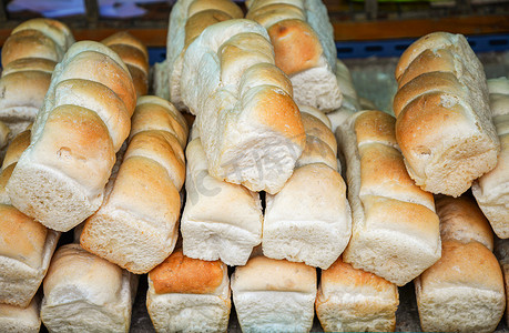 老面包模子过期的食物与霉菌或面包变质饲料 f