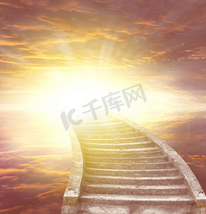 楼梯美陈摄影照片_通往天堂的楼梯