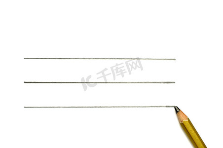 纯白色背景的金铅笔与线条隔离