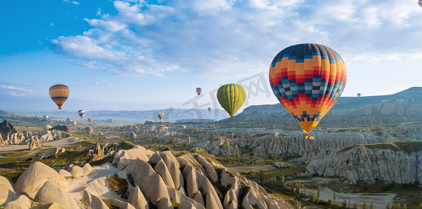 热气球摄影照片_卡帕多西亚热气球飞行的伟大旅游景点