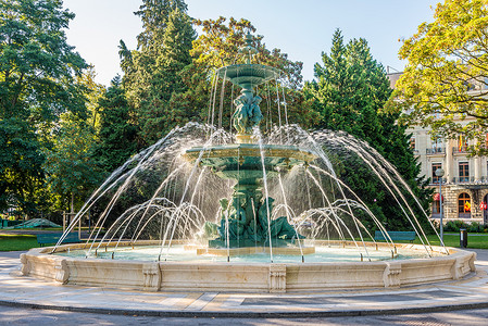 日内瓦英格兰花园公园的喷泉