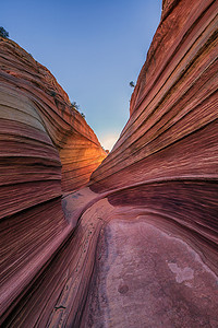 波涛，亚利桑那州，峡谷岩层。Vermillion Cliffs，Paria Canyon State Park，美国.
