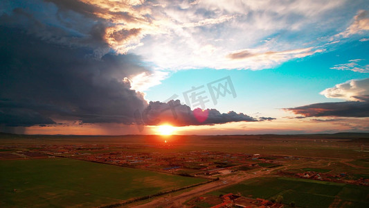 大漠日出摄影照片_拍摄内蒙古大漠草原日出景象