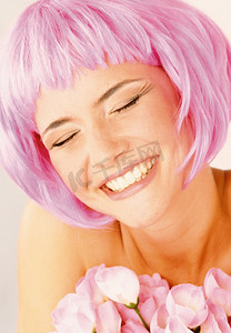 粉色女性符号摄影照片_粉色头发的女孩