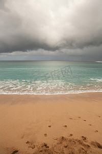 风云大典摄影照片_沙滩上的暴风云