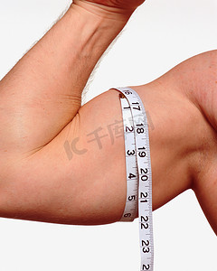 测量男性上臂