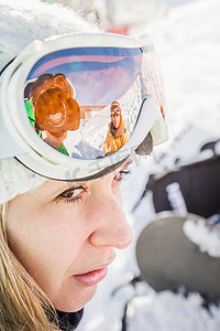 奥地利蒂罗尔女滑雪运动员基茨比厄尔的特写肖像