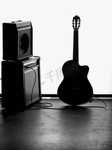电纯色摄影照片_扩音器和电吉他