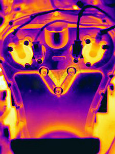 汽车发动机的热像图