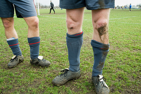 足球运动员的腿