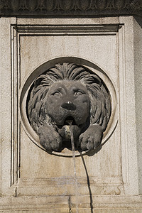奥地利维也纳石雕狮子饮水机
