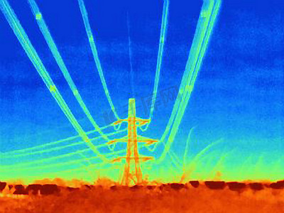 热像电力线和电塔