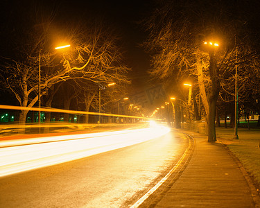 道路上的灯光