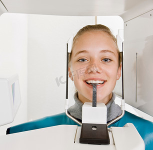 牙科病人接受光检查