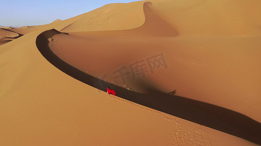  航拍内蒙古沙漠绚丽画面
