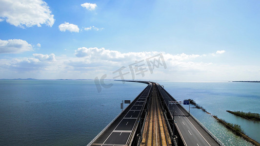 航拍唯美天空之境南京石臼湖特大桥