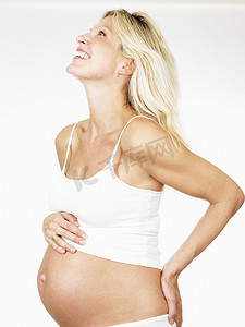 人体360摄影照片_面带微笑的孕妇