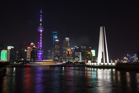 中华水塔摄影照片_上海夜景上海中国
